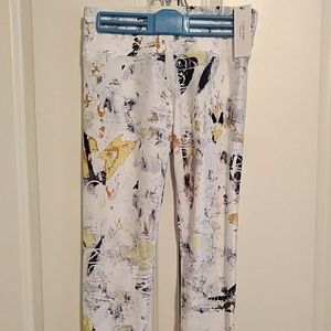 Calvin Klein Capri Leggings - Size Medium